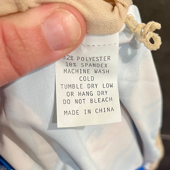 NWT Kortni Jeane Everyday One-Piece Peaches Swimsuit Size Small Blue Orange - Picture 5 of 7